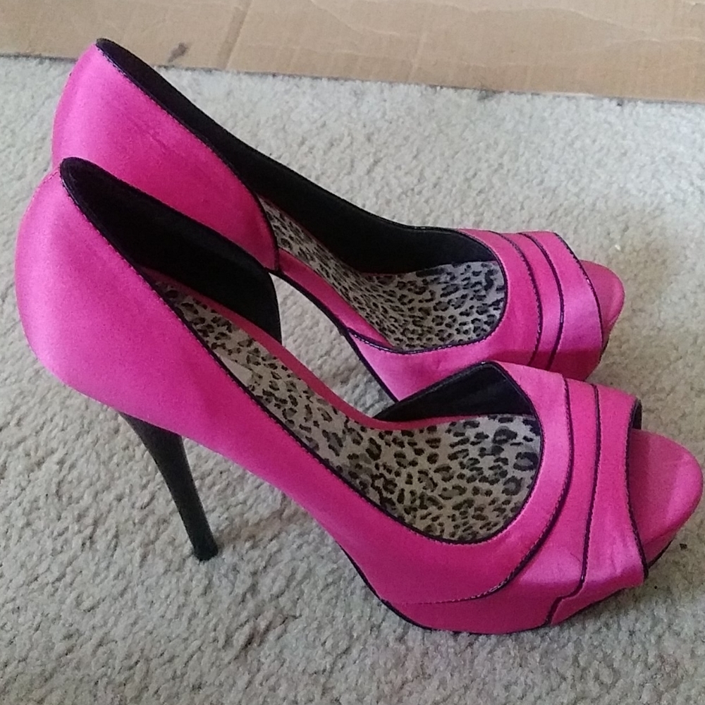 Qupid Hot Pink Heels